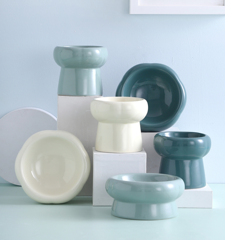 Pet Feeding Raised Bowl (Flower Shape)