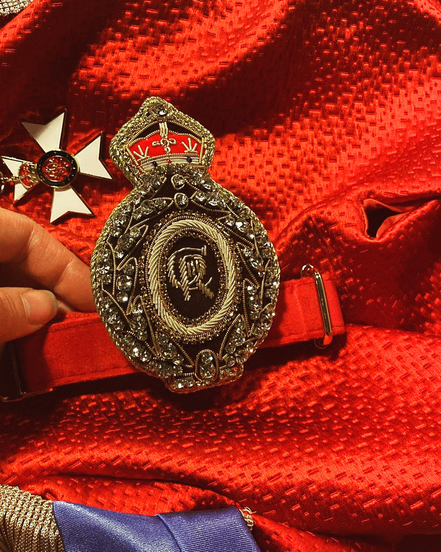 Royal Crown Dog / Cat Velvet Collar Set