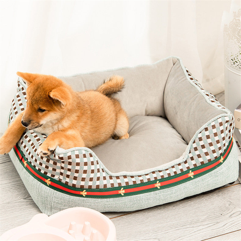 Dog / Cat bed with removable cover in dark blue / Mint Green