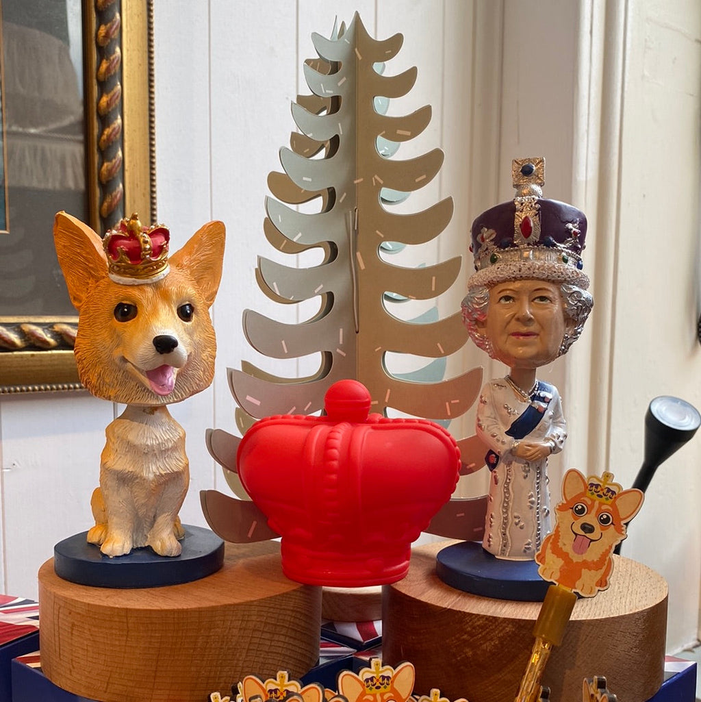 Queen and Corgi Bobble head